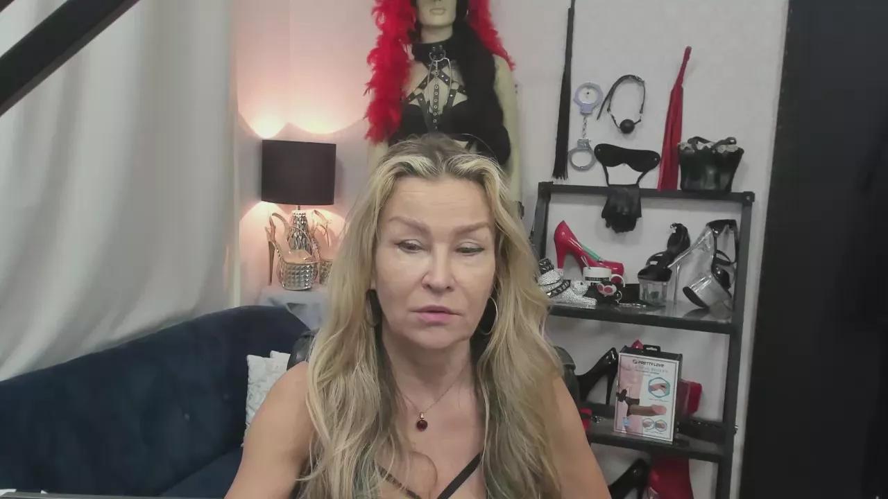 crystal__xxx on Cam4 