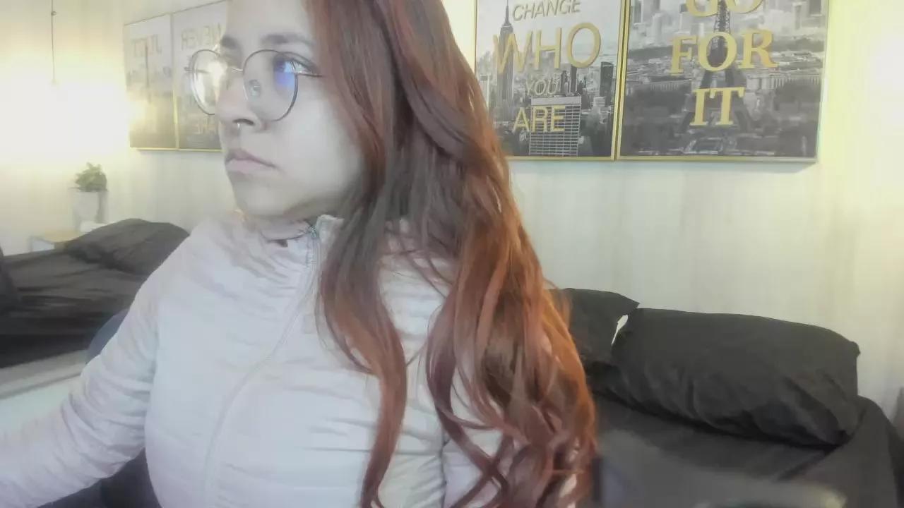 Crystal_rennie on Cam4 