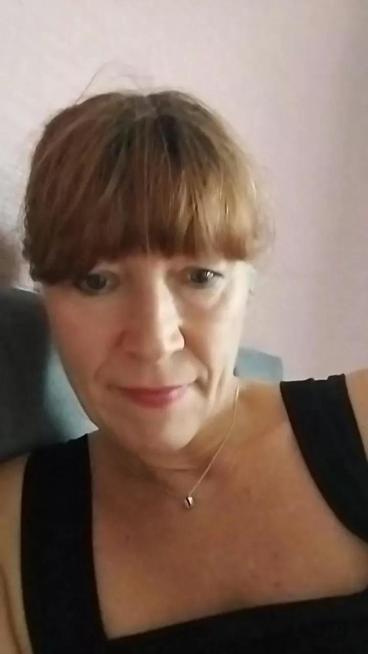 Cumonme17 on Cam4 