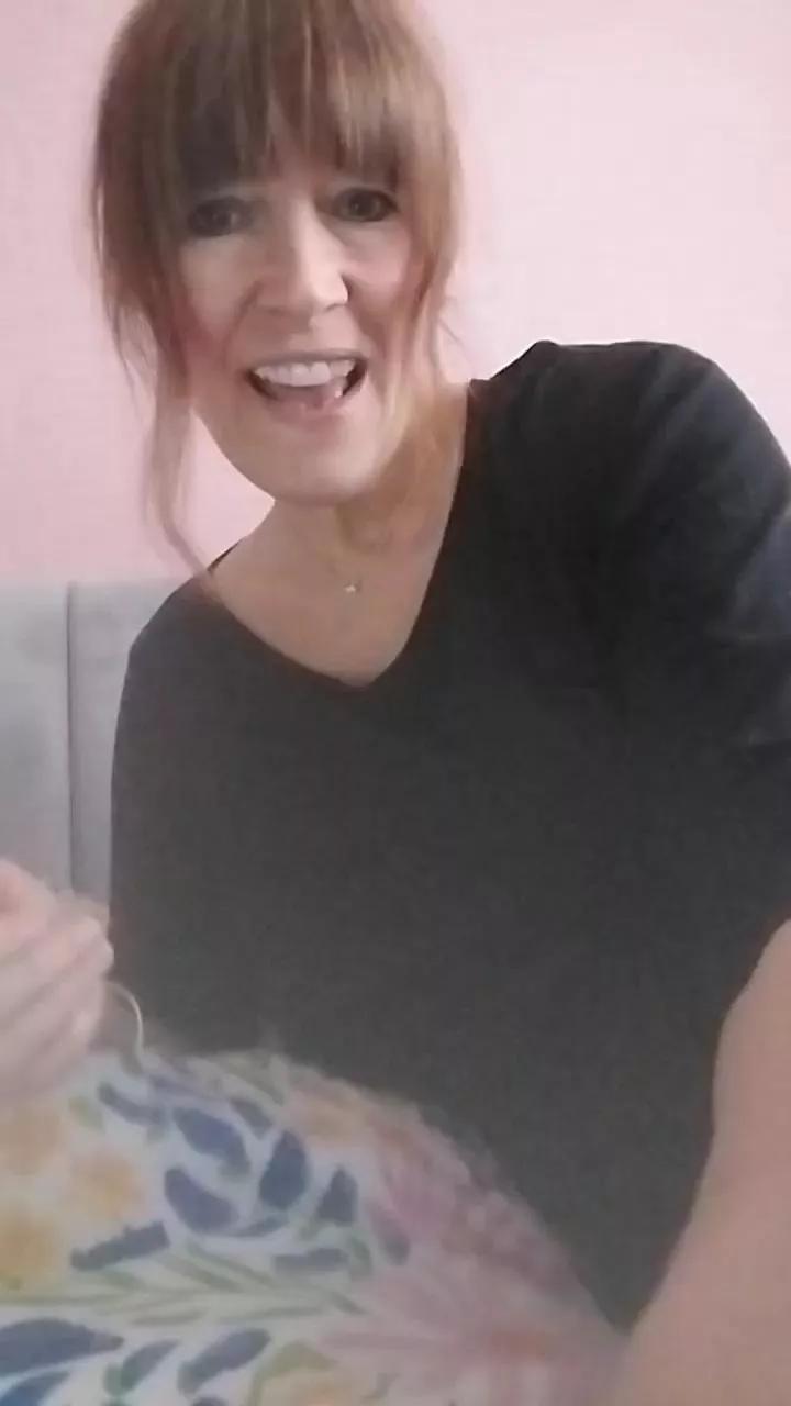 Cumonme17 on Cam4 