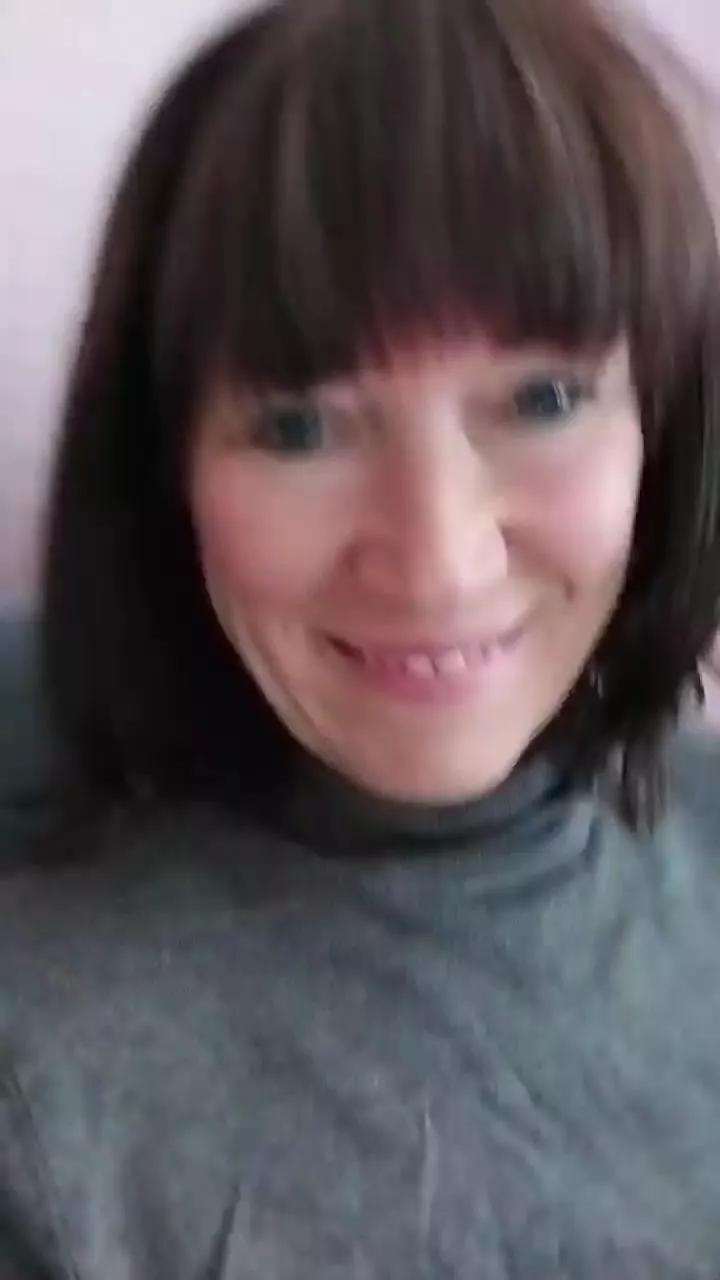 Cumonme17 on Cam4 
