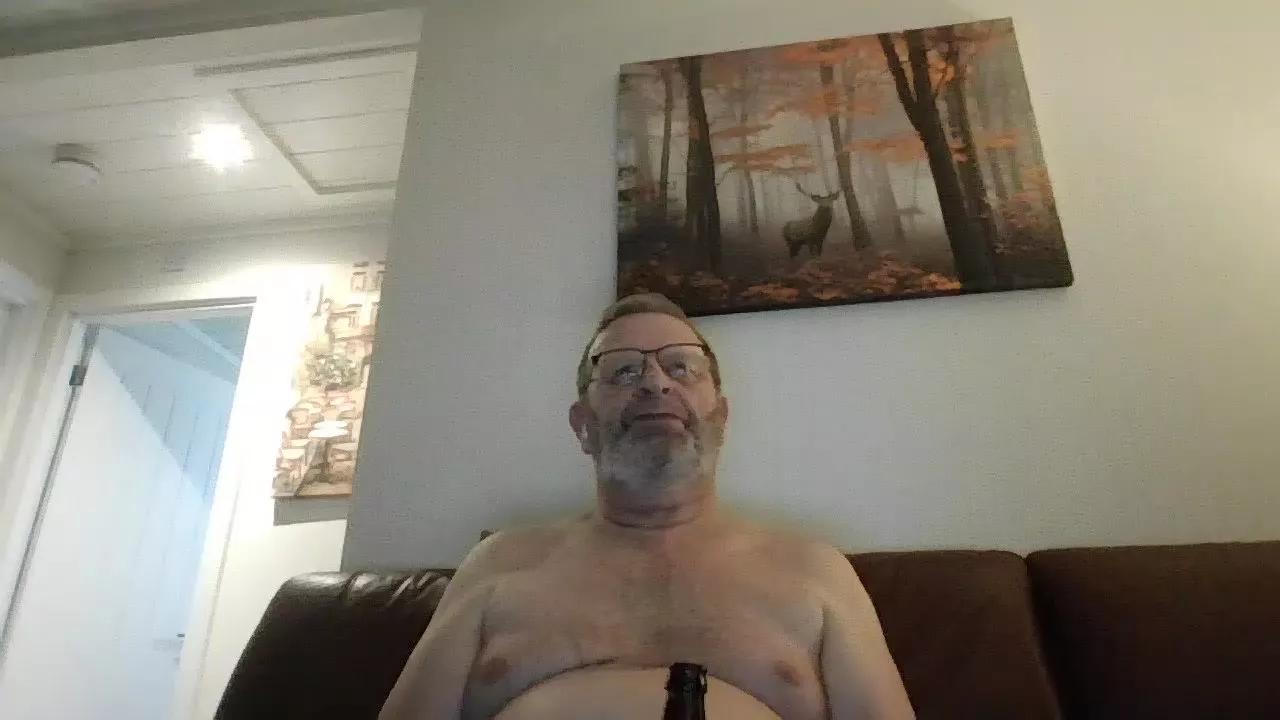 curvycock67 on Cam4 