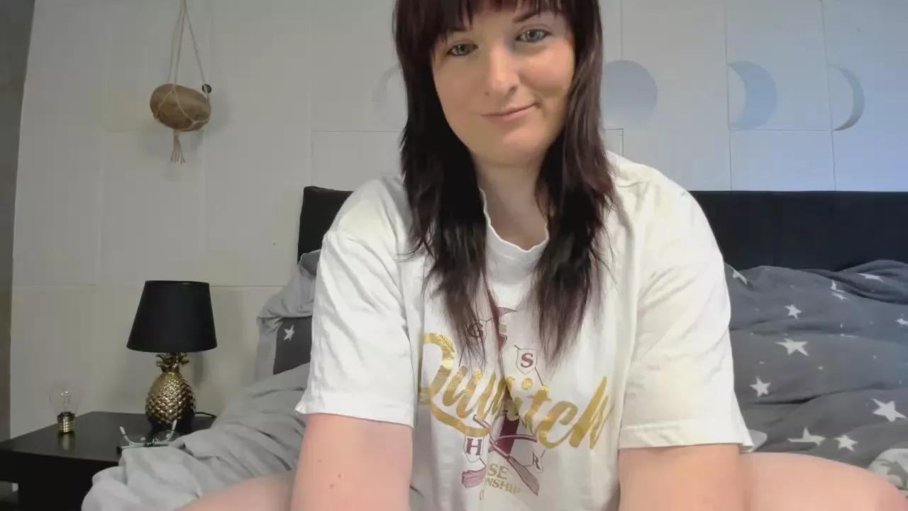 curvynova on Cam4 