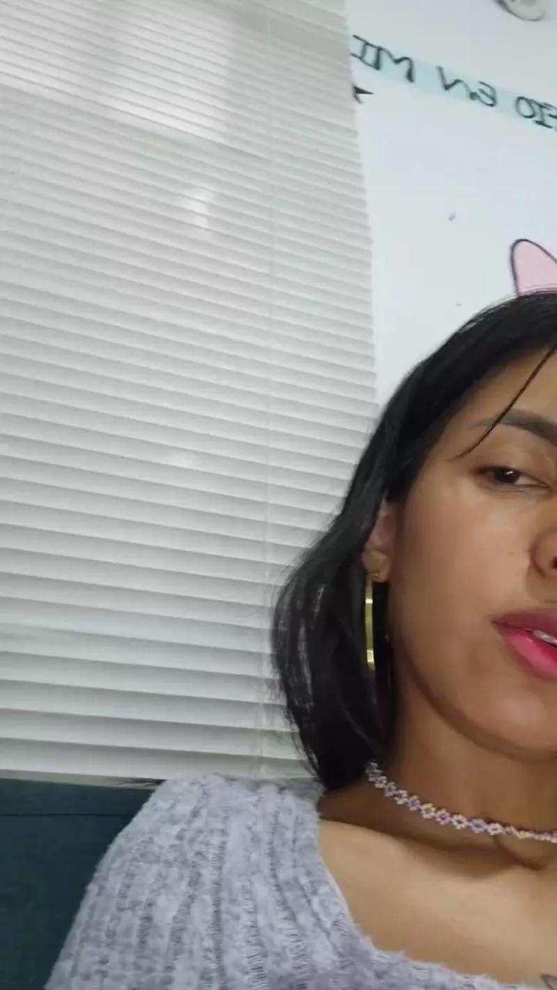 cute_plop on Cam4 