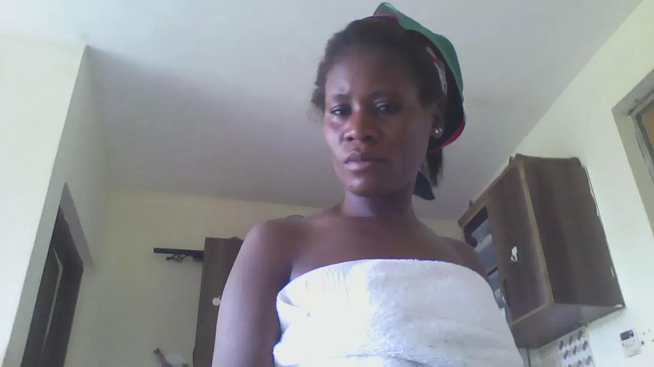 Cutelyne on Cam4 