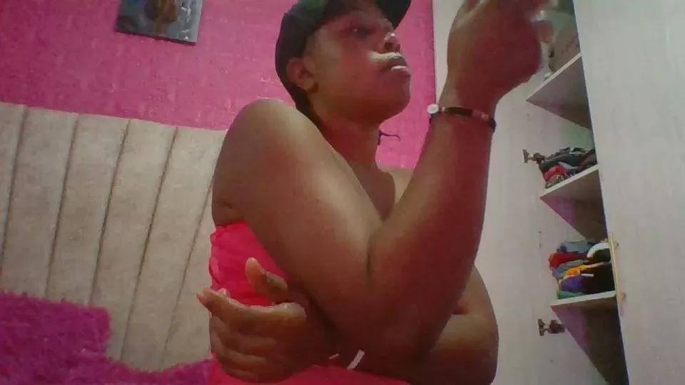 CutyCheshy on Cam4 