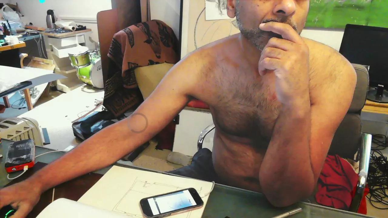 D_W_Londonboy on Cam4 