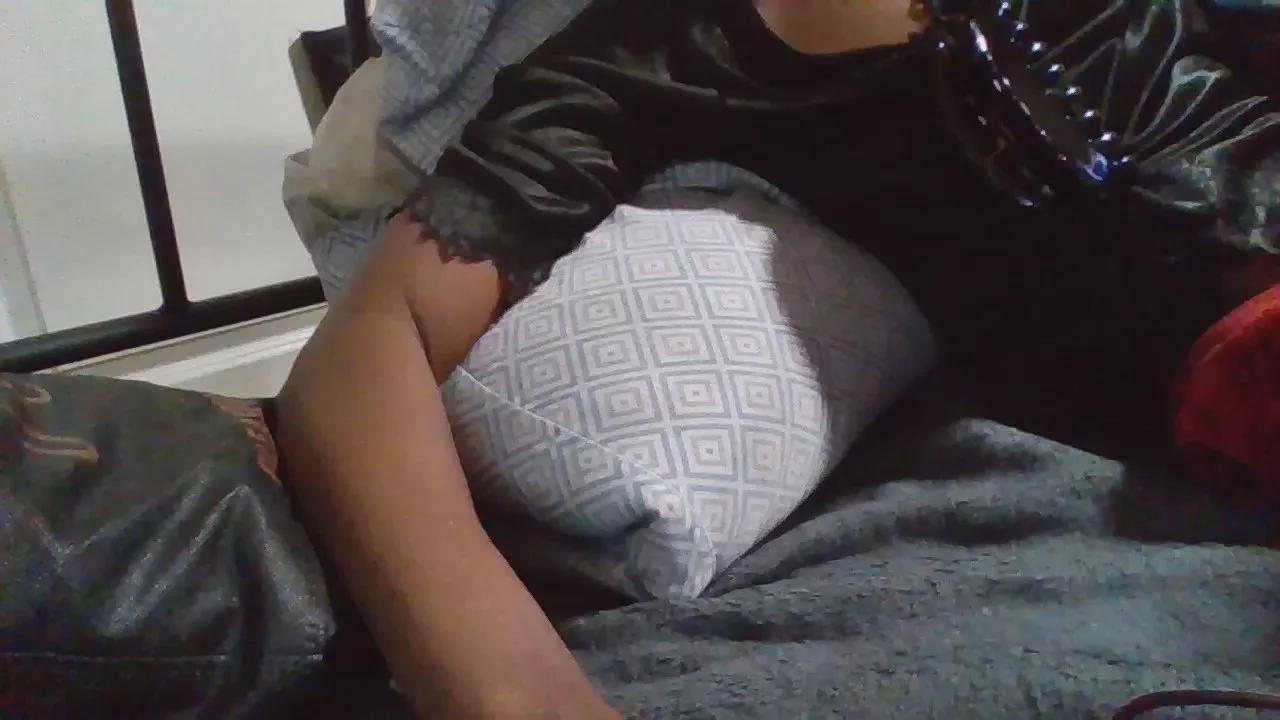 Daddyslut4u on Cam4 