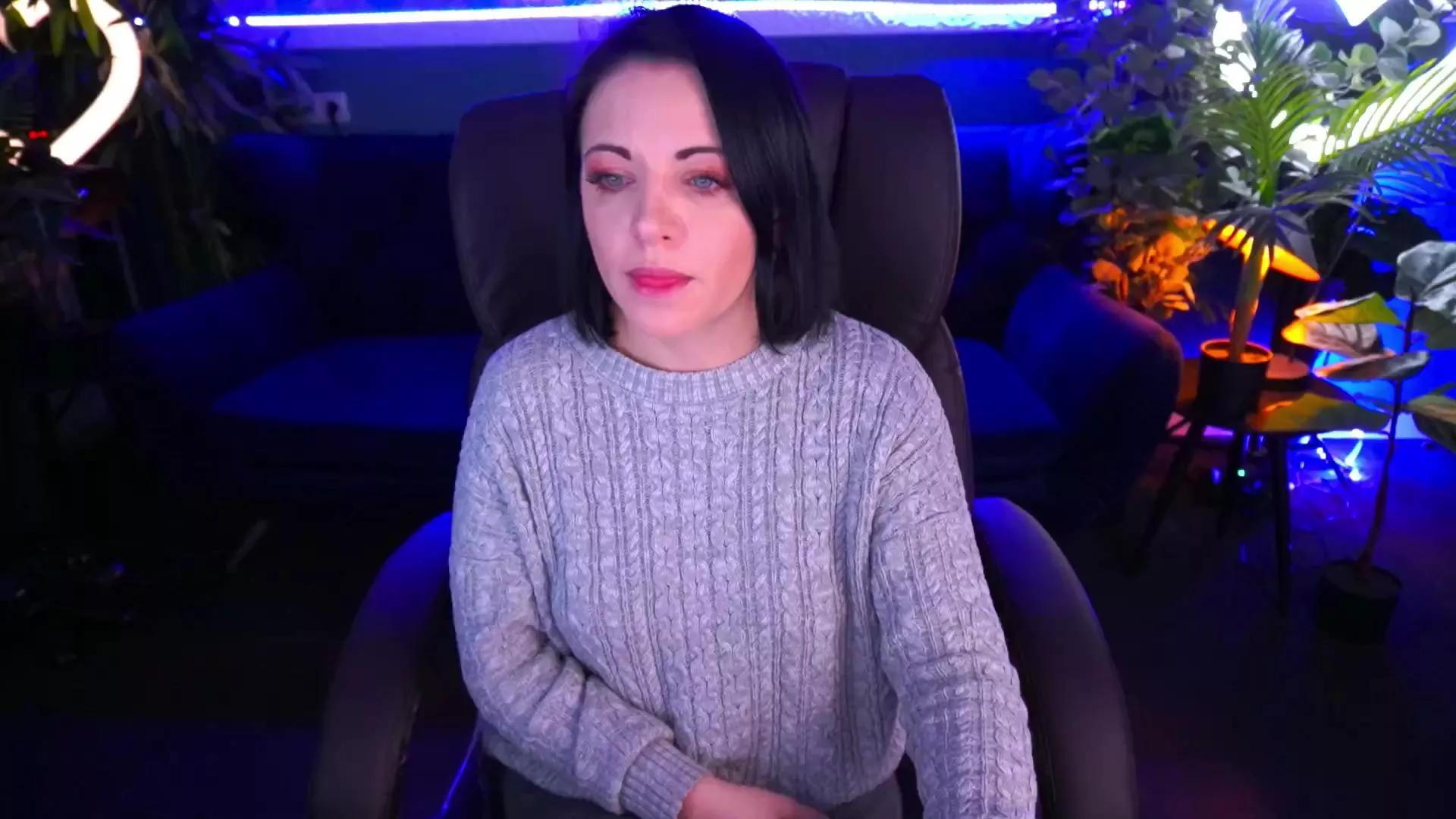 Dafni_Mon on Cam4 