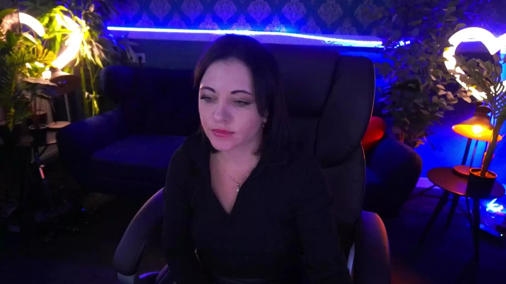 Dafni_Mon on Cam4 