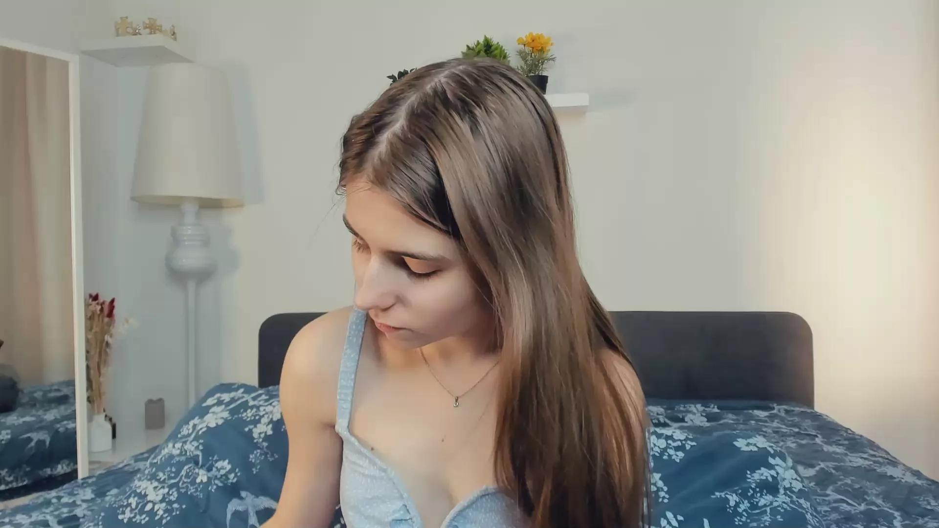 DaisyHey on Cam4 