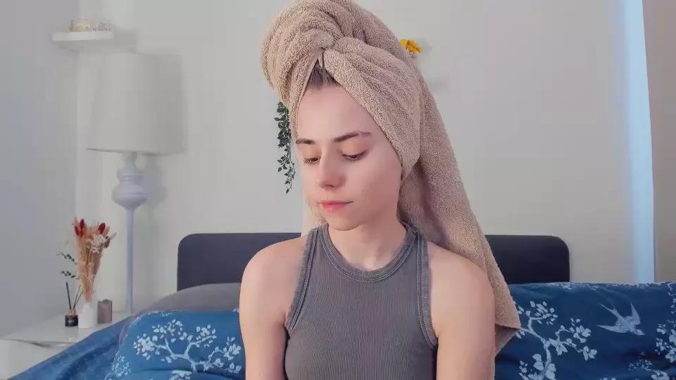 DaisyHey on Cam4 