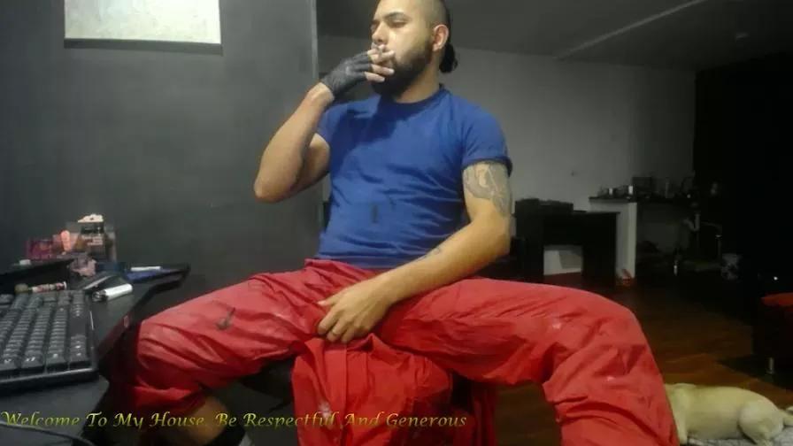 Offline Danburythebeast on Cam4