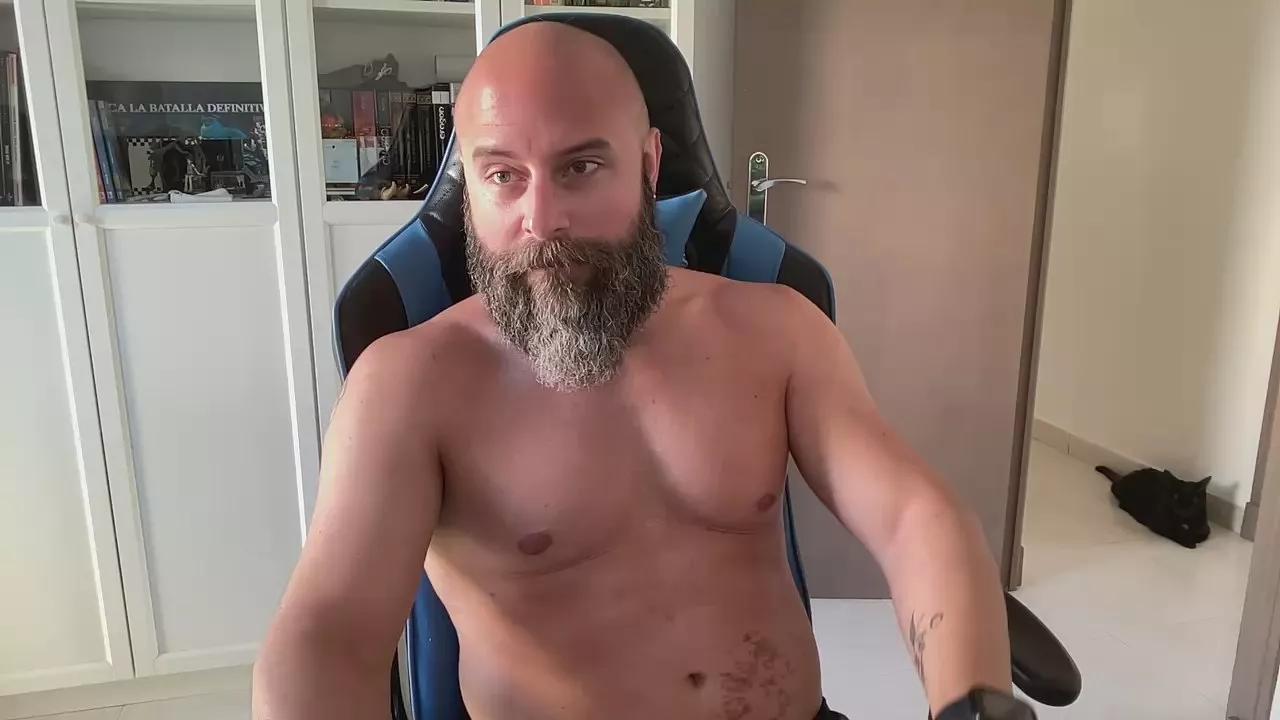 Daniaj87 on Cam4