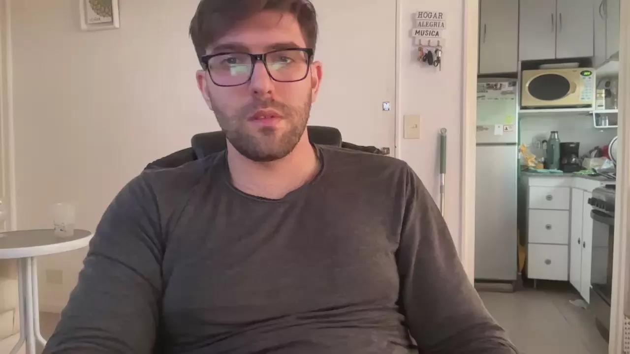 dante_nero94 on Cam4 