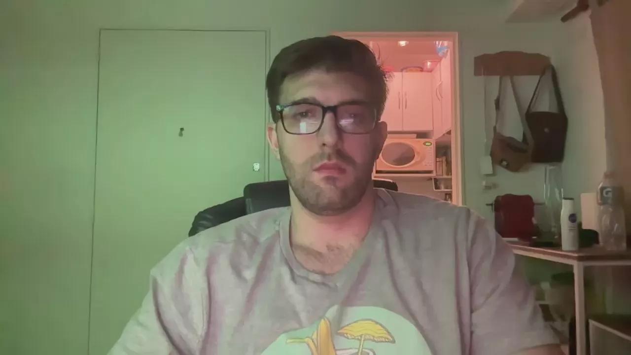 dante_nero94 on Cam4 