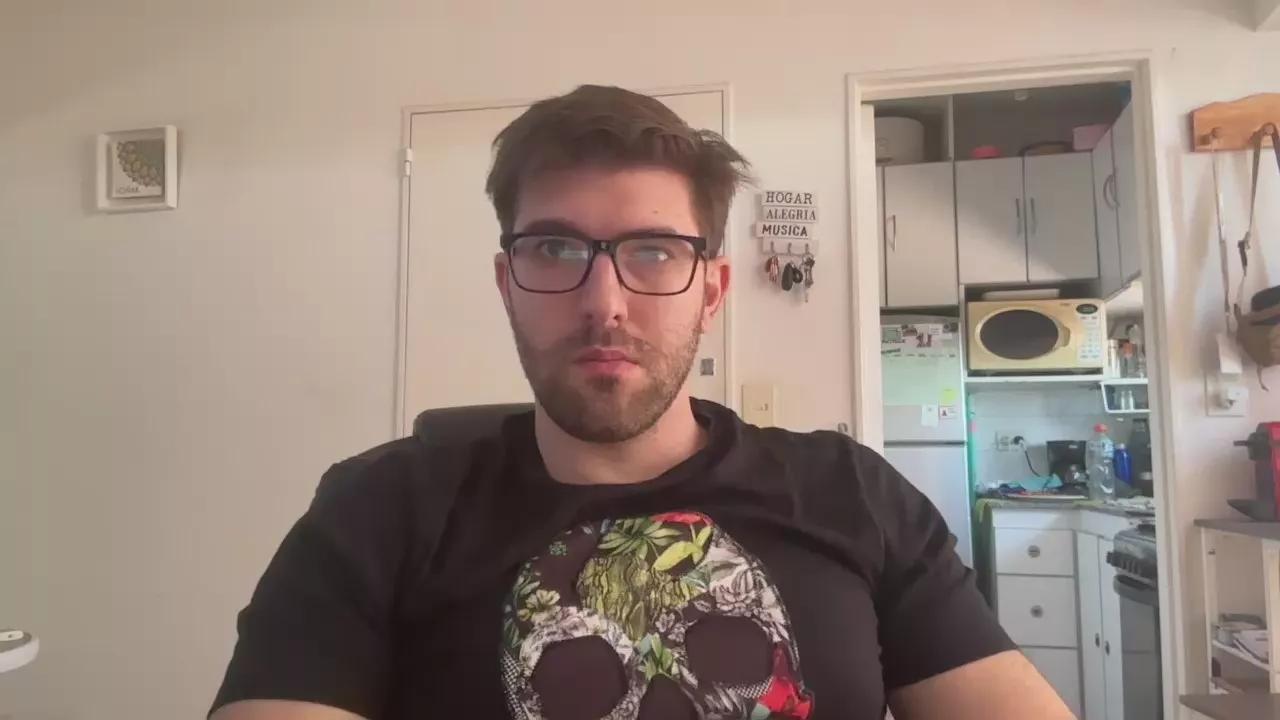 dante_nero94 on Cam4 
