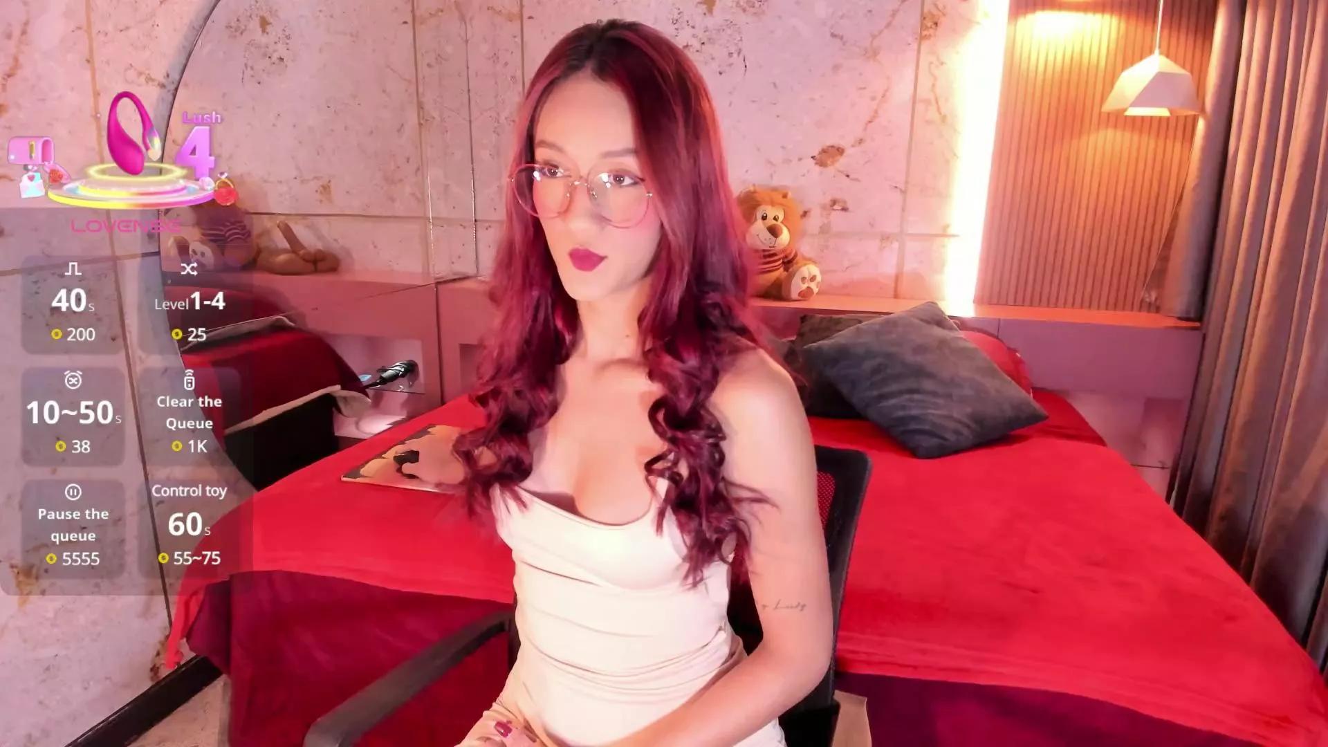 daphne_courtis on Cam4 