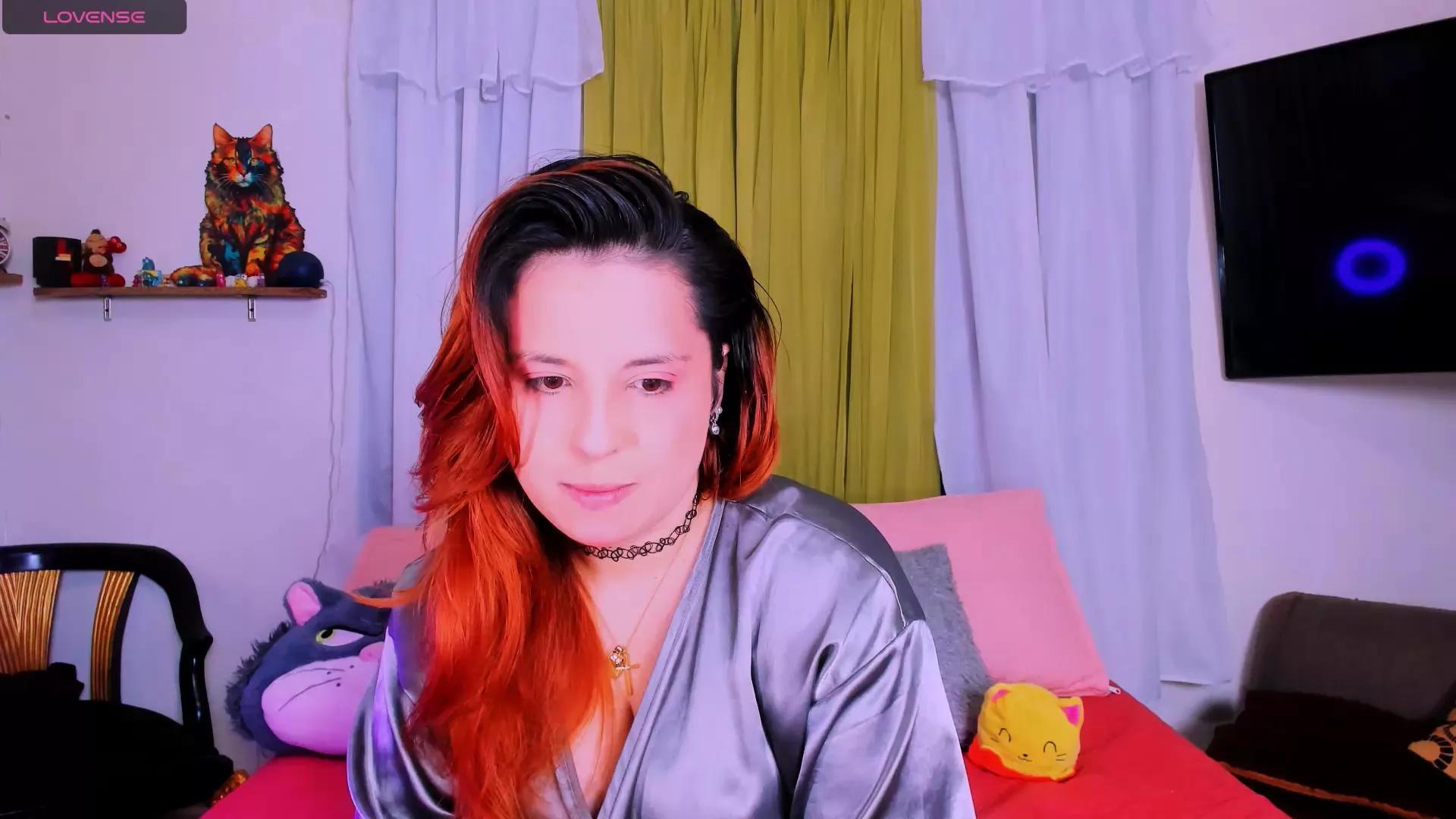 Daphnne_sweet on Cam4 