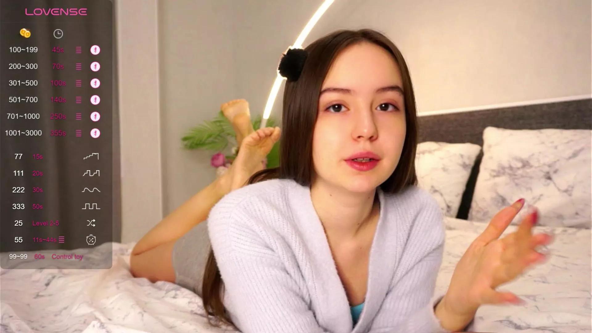 DarlineBurner on Cam4 