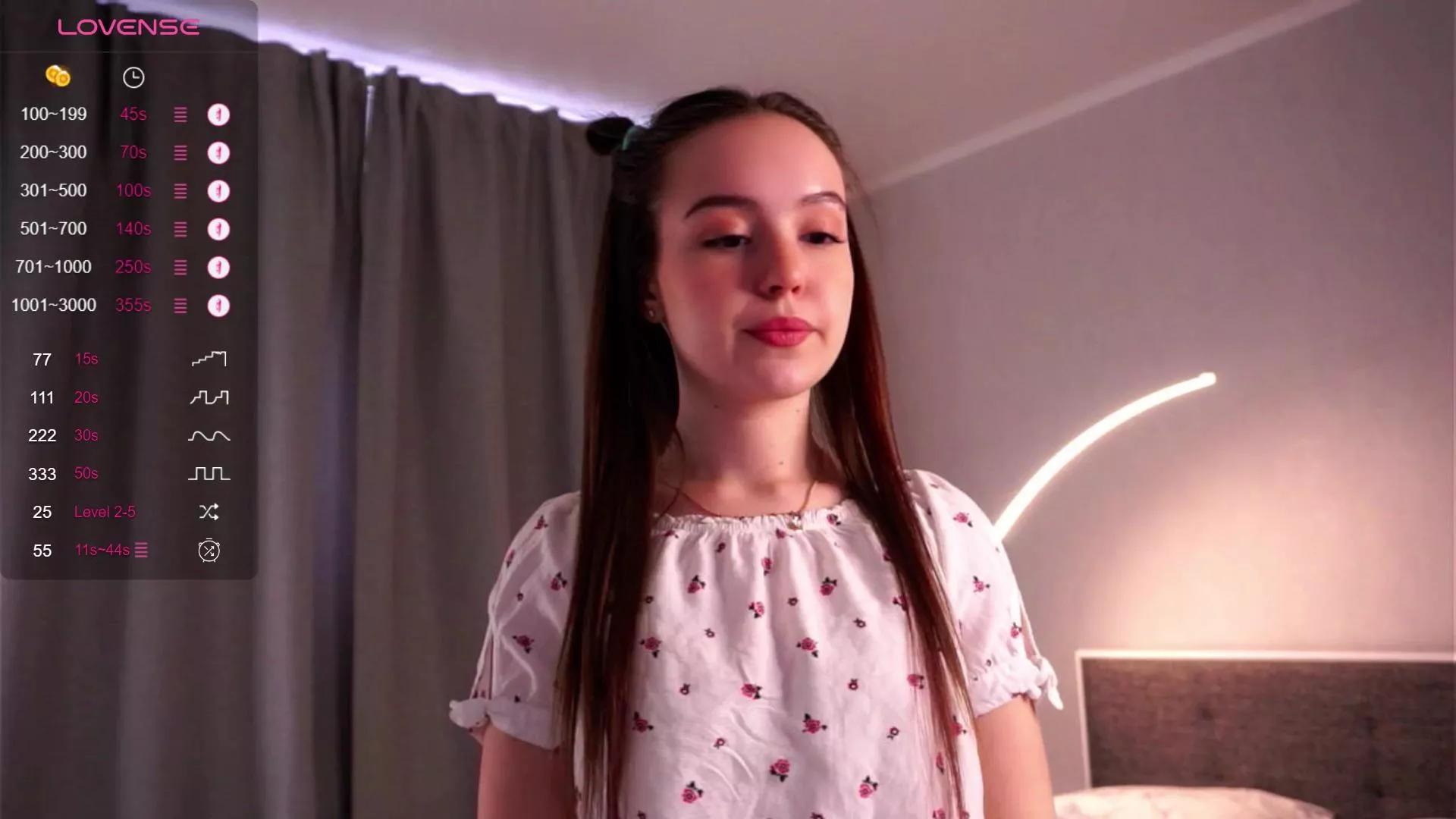 DarlineBurner on Cam4 