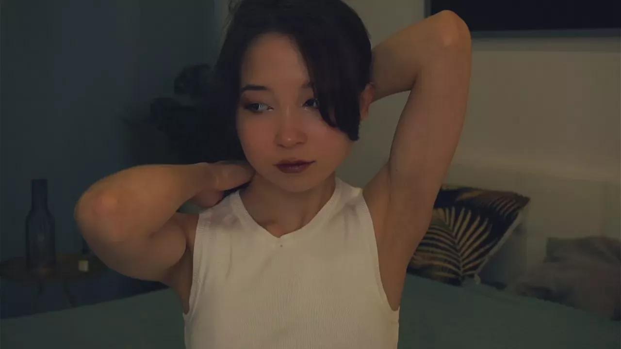 DarlineDoddy on Cam4 