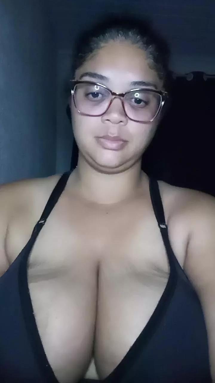 Offline deehr on Cam4