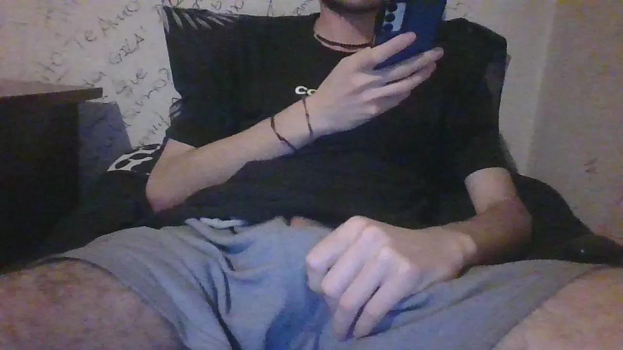 Offline delgado123 on Cam4