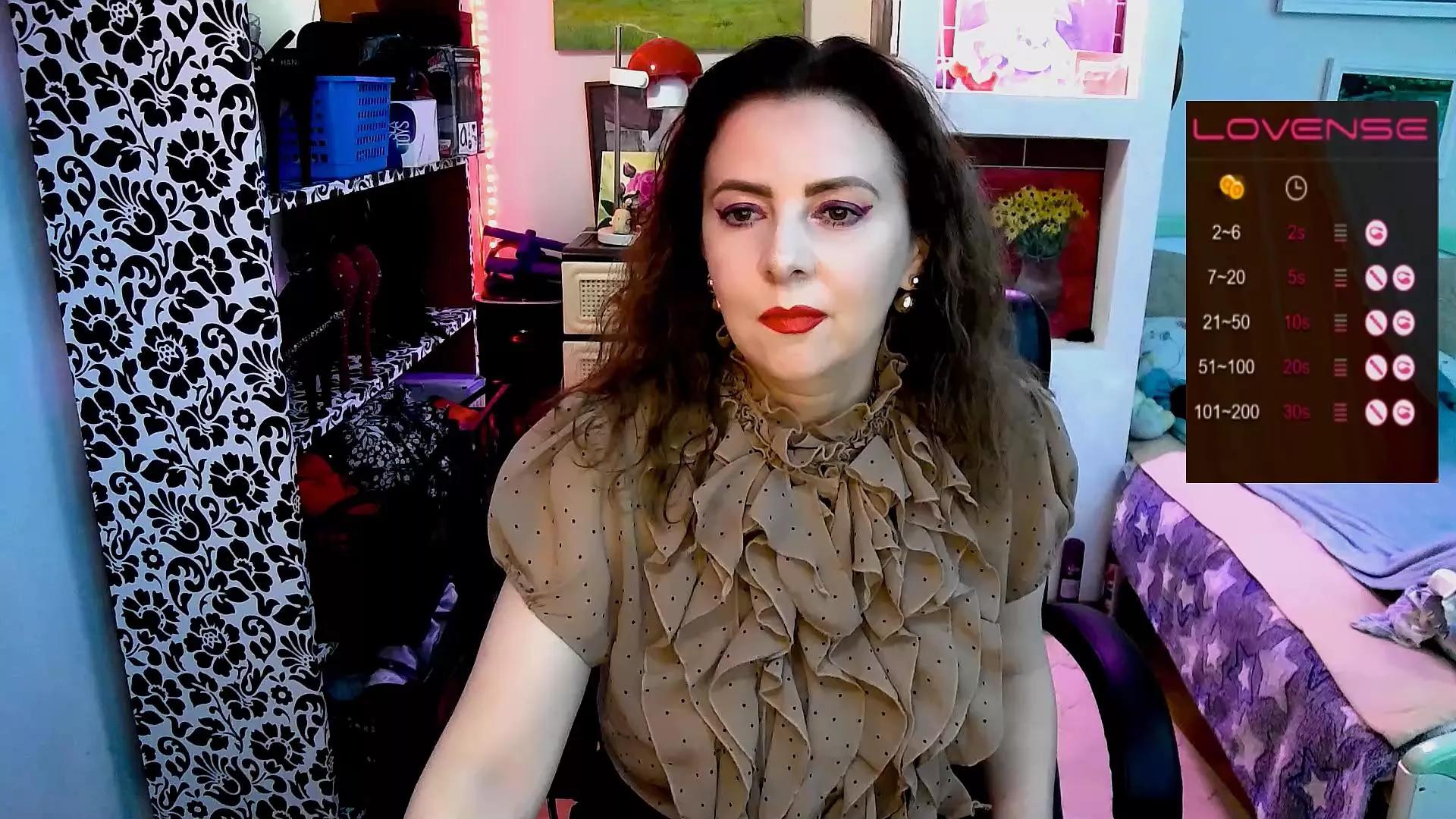 Delicecatmyau on Cam4 