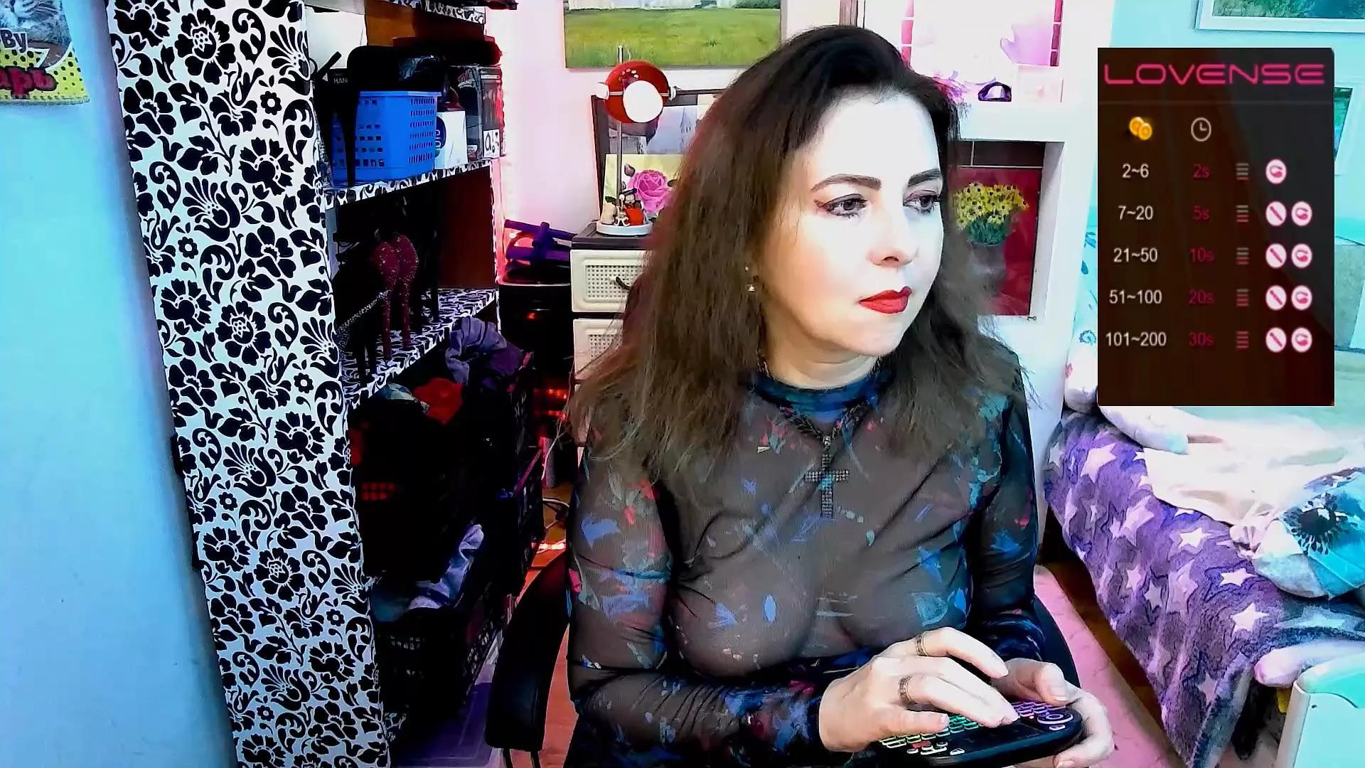 Delicecatmyau on Cam4 