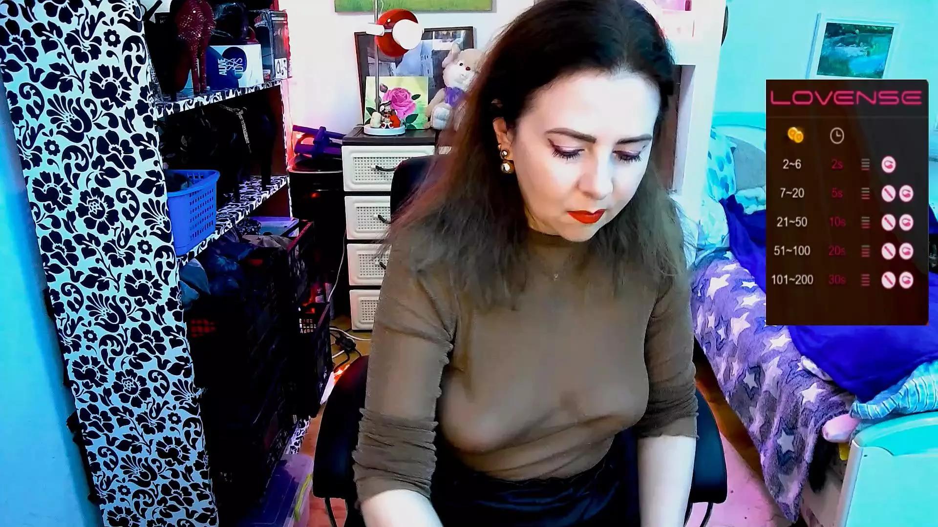 Delicecatmyau on Cam4 