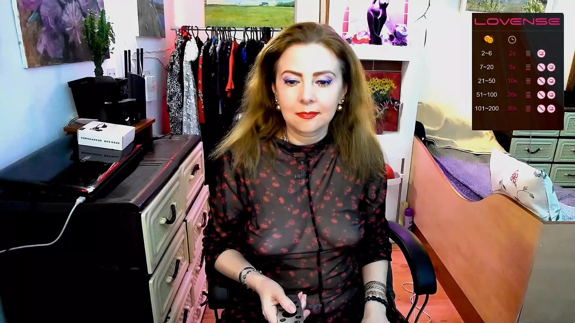 Delicecatmyau on Cam4 