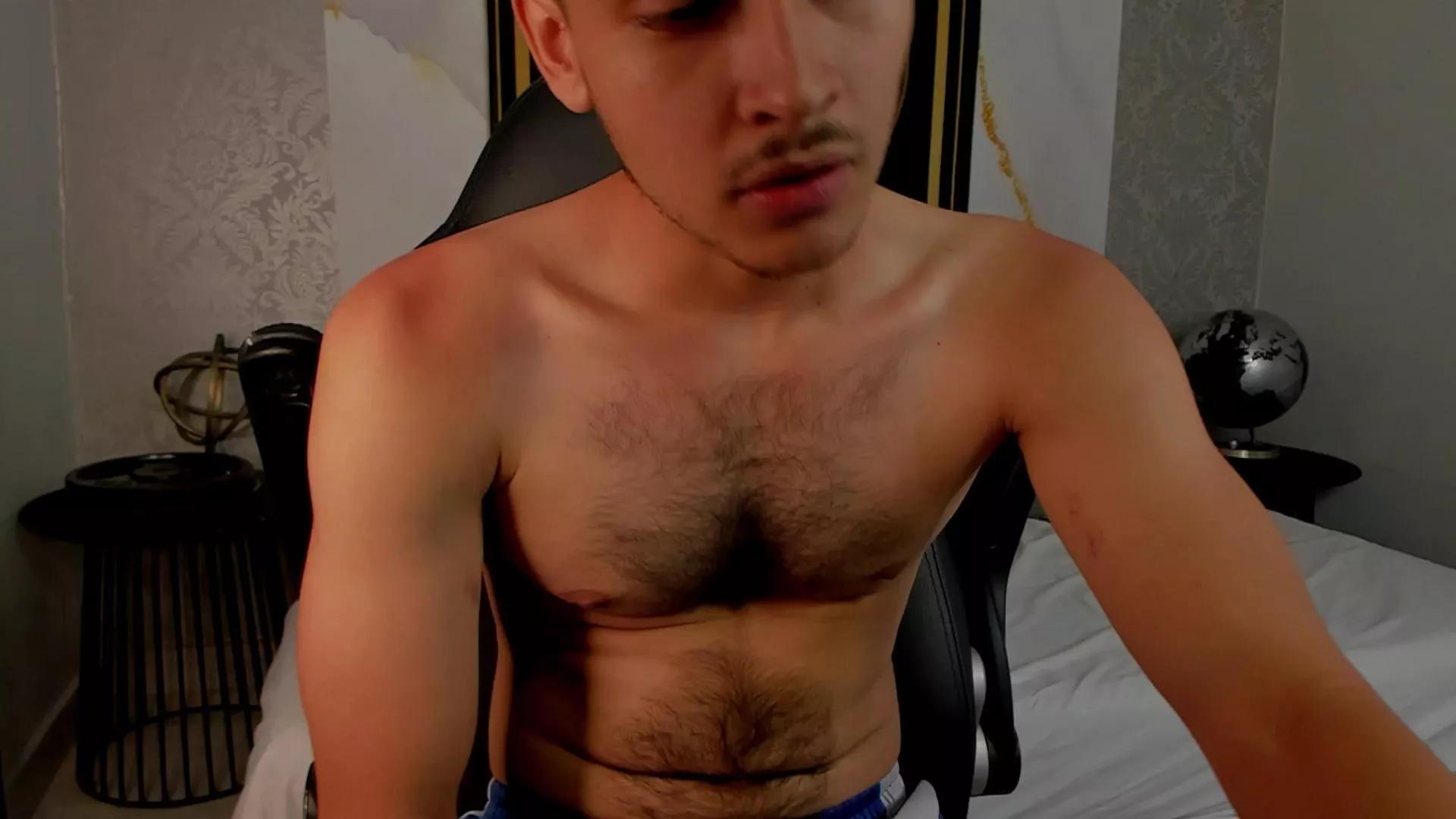 Desmon_Clark on Cam4 