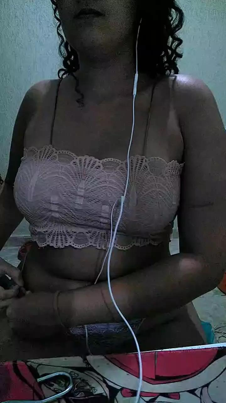 Deusa_Aster on Cam4 