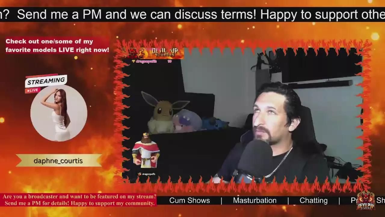 devilPup75 on Cam4 