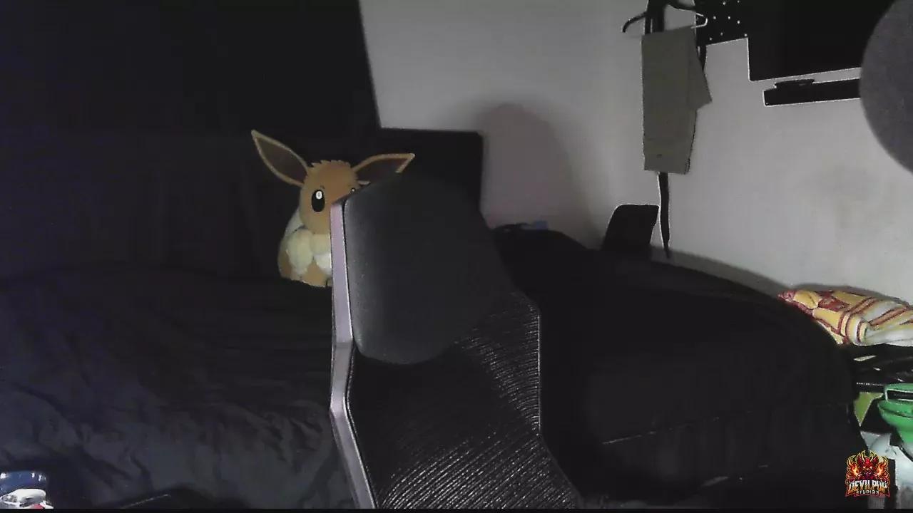 devilPup75 on Cam4 