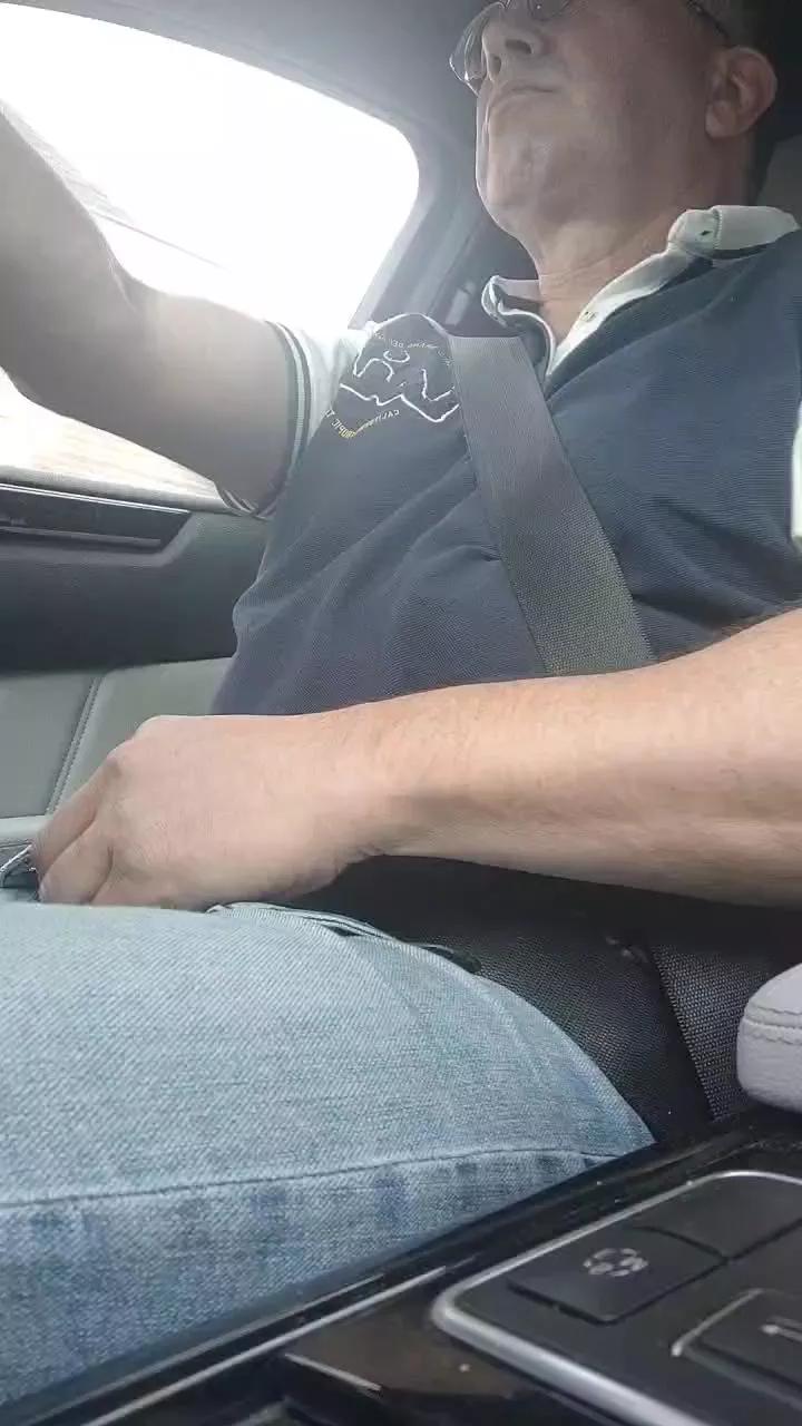 Dezslaaf25 on Cam4