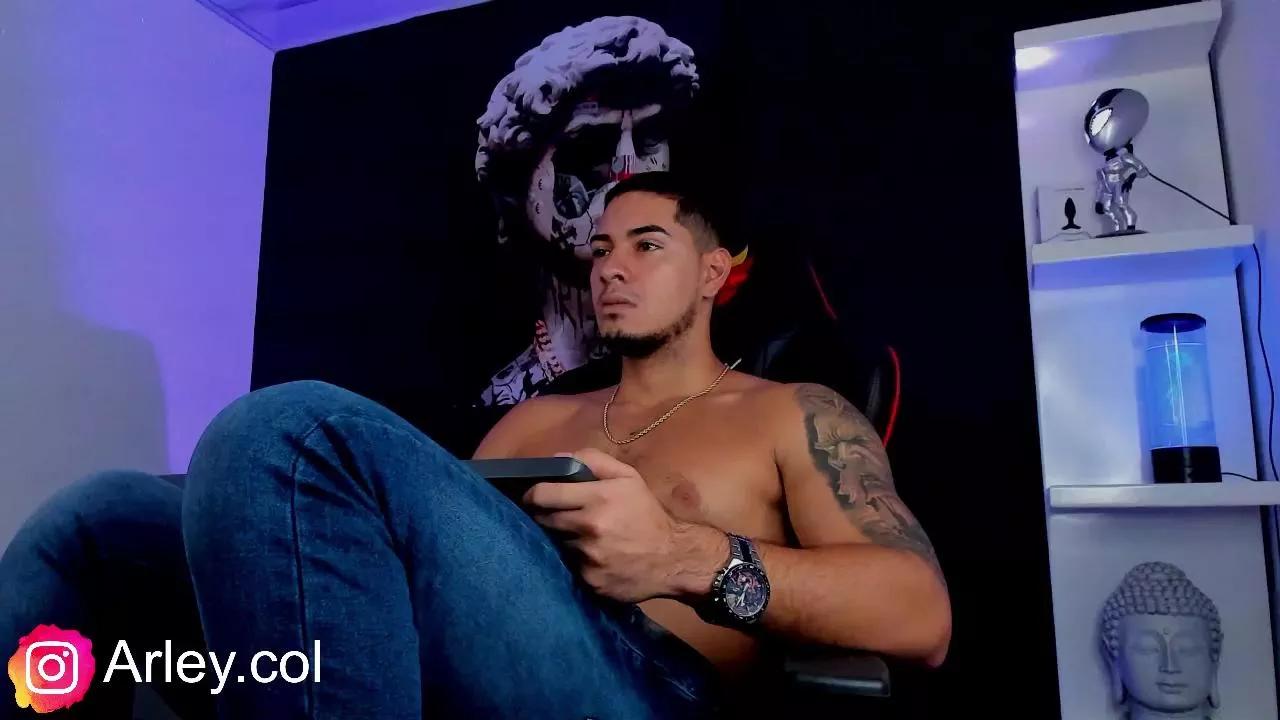 dimitri_coleman on Cam4 