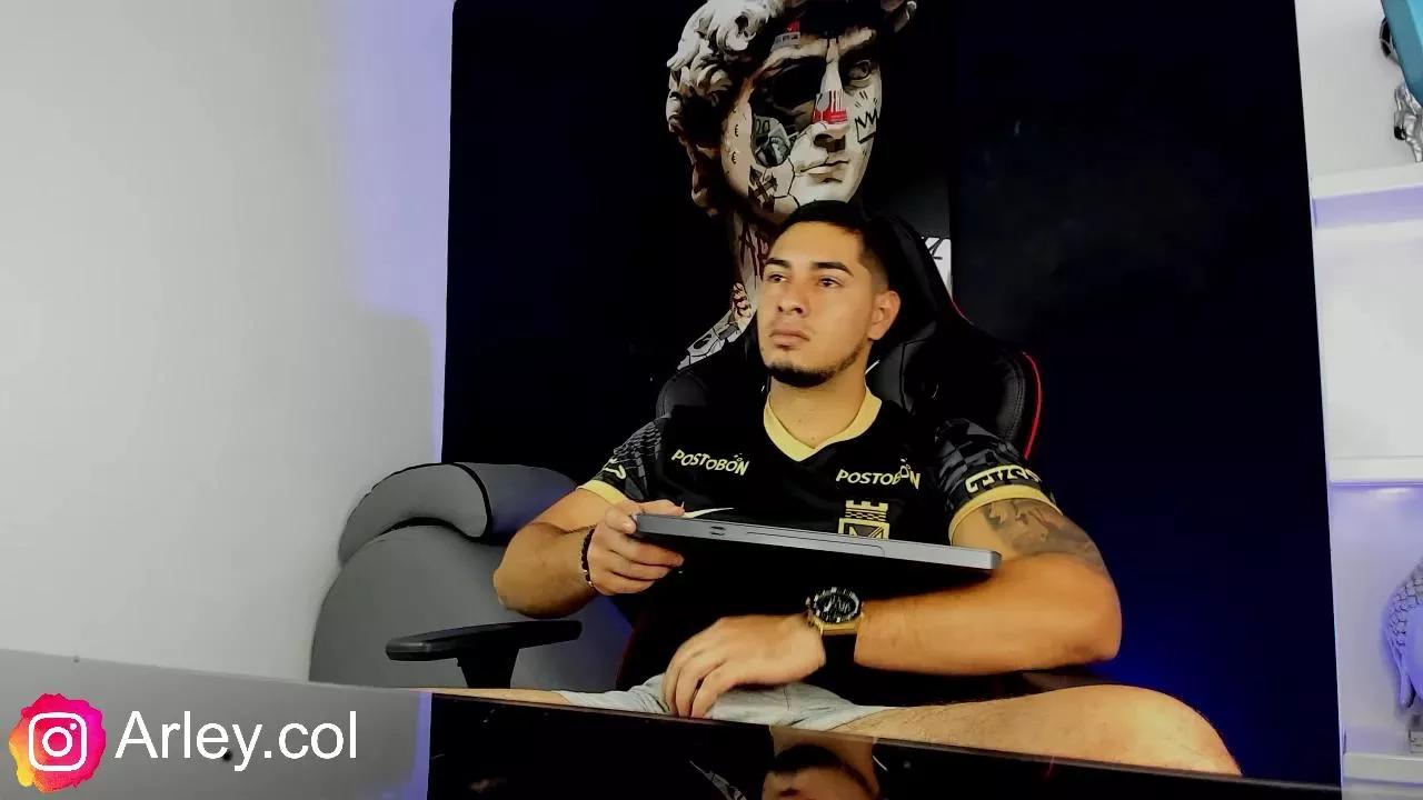 dimitri_coleman on Cam4 