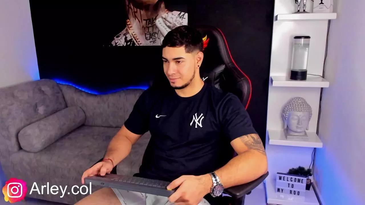 dimitri_coleman on Cam4 