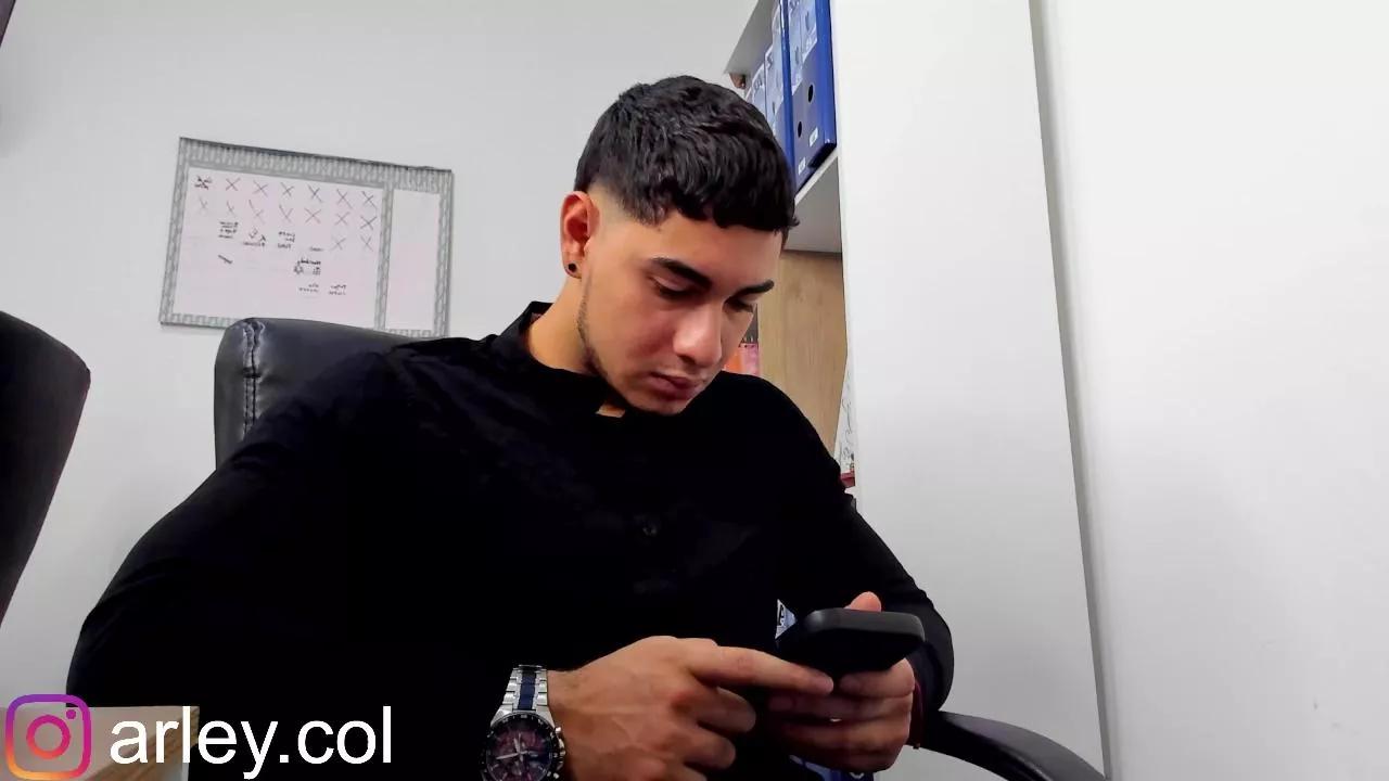 dimitri_coleman on Cam4 