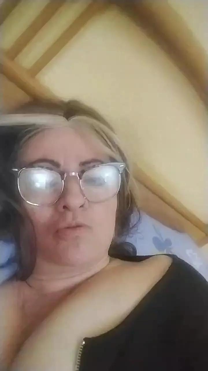 Discover sweet escort Diosamedusa Diosamedusa from Cam4