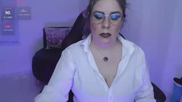 Diva_1982 on Cam4 