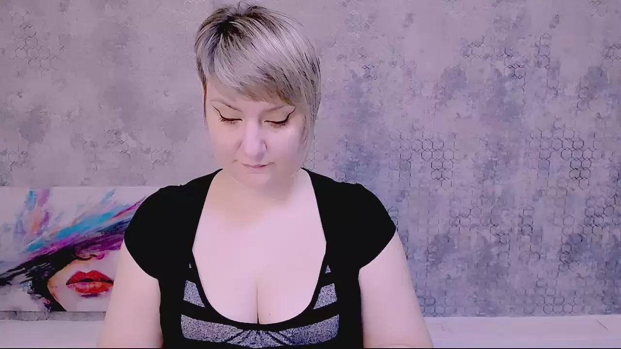 Djullia on Cam4 