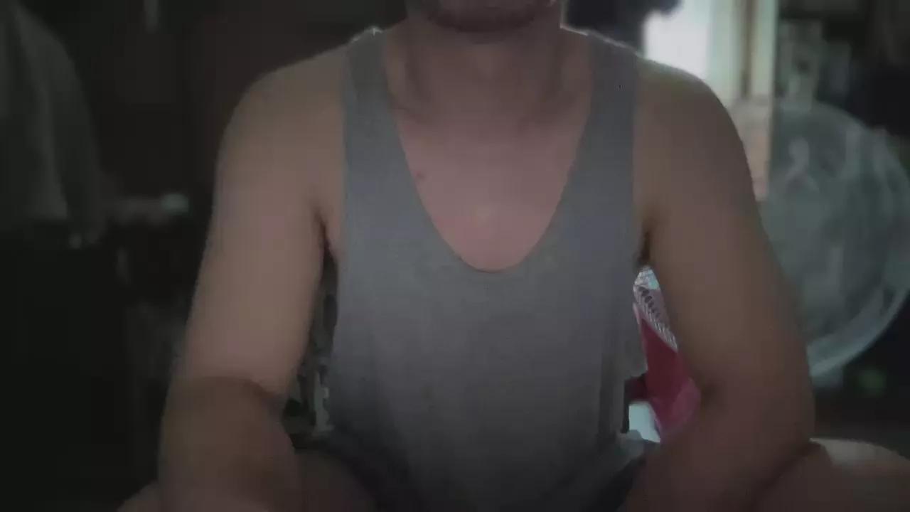 dogfun051 on Cam4