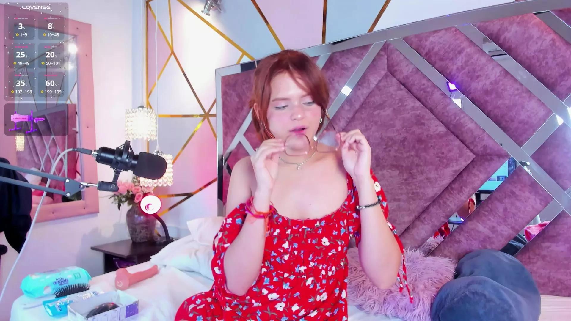 Dolphyne on Cam4 