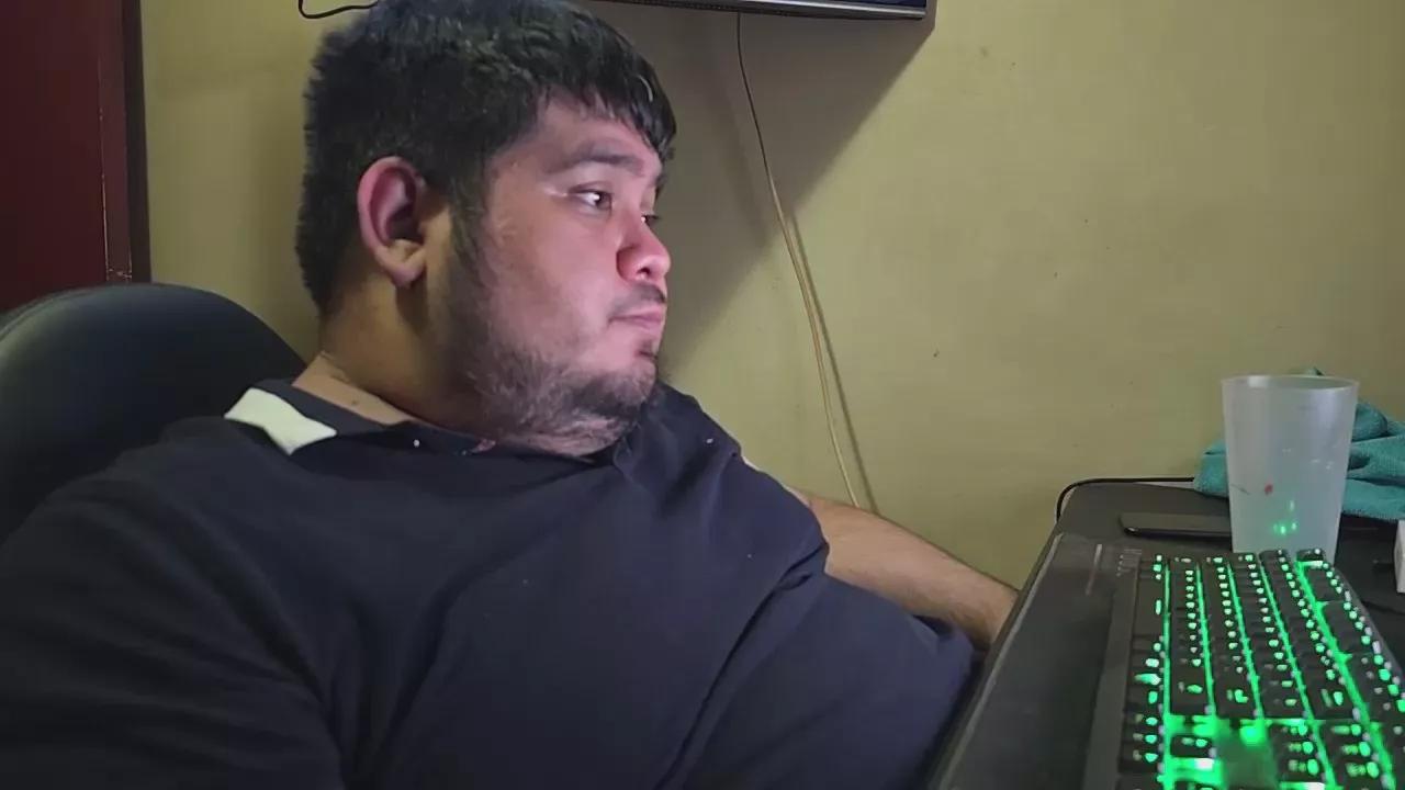 Offline DosOsosCH on Cam4