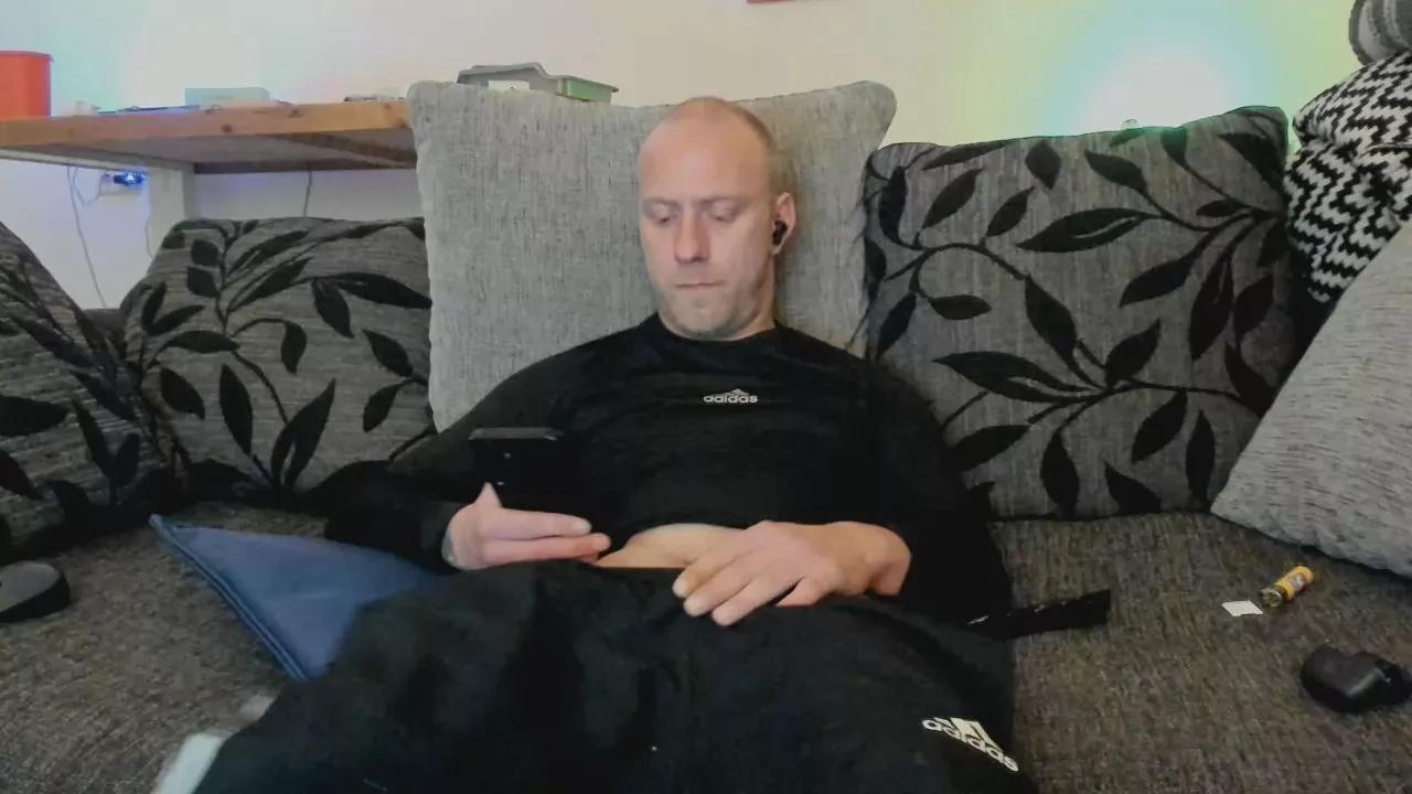 Drachten1988 on Cam4 