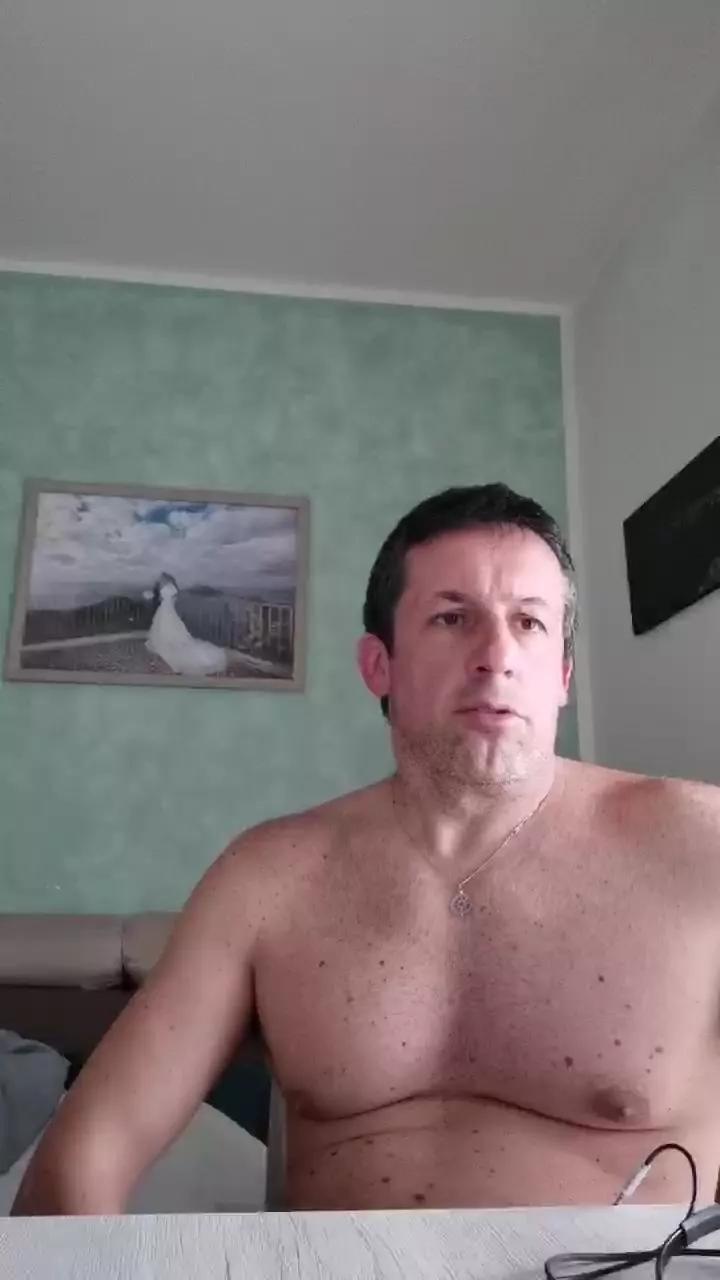 Drago0000 on Cam4 