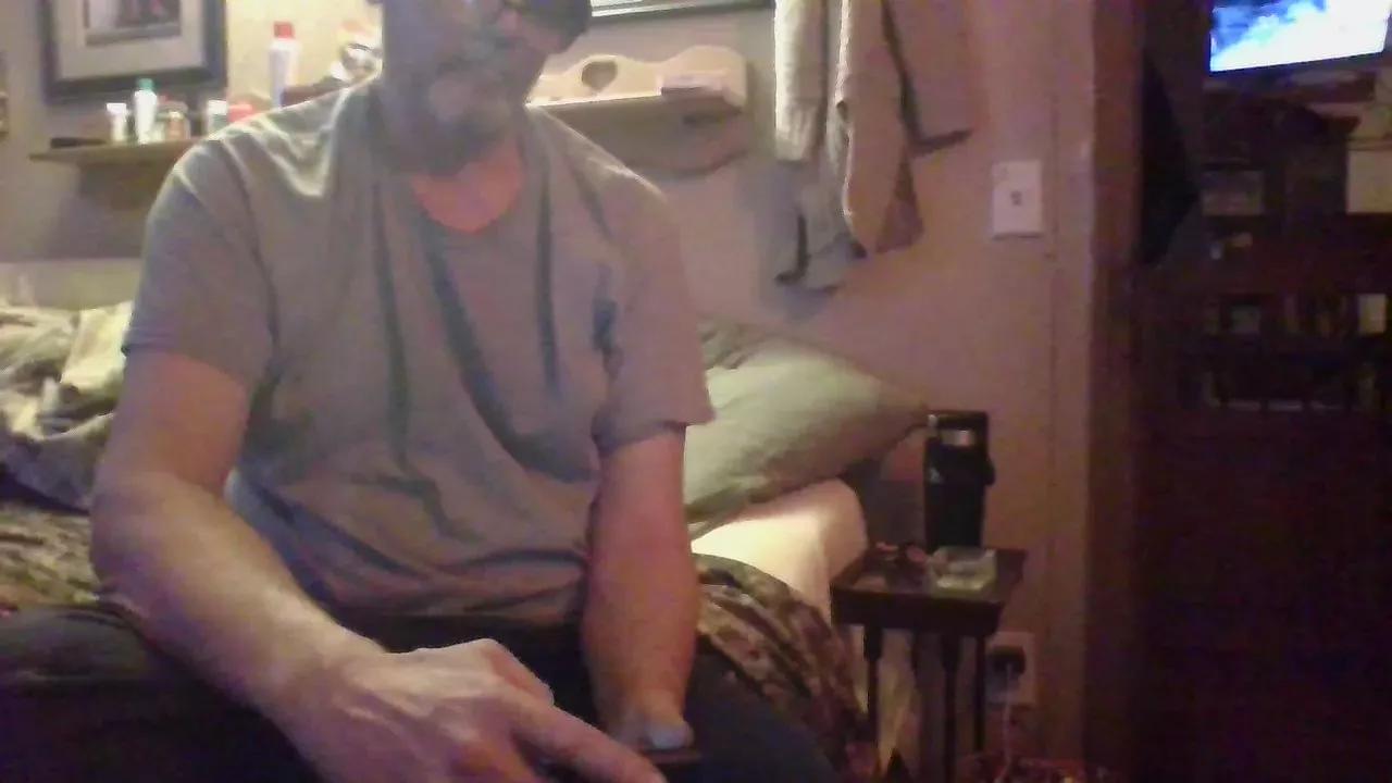 Drews9incher on Cam4 